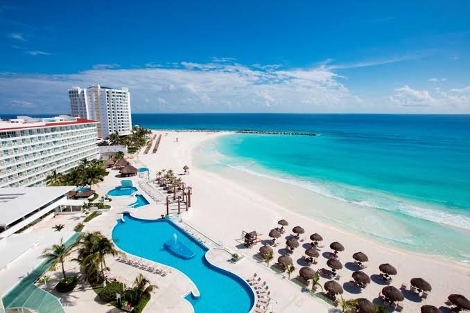 Cancún, primer destino del continente en recibir sello de seguridad para viajes