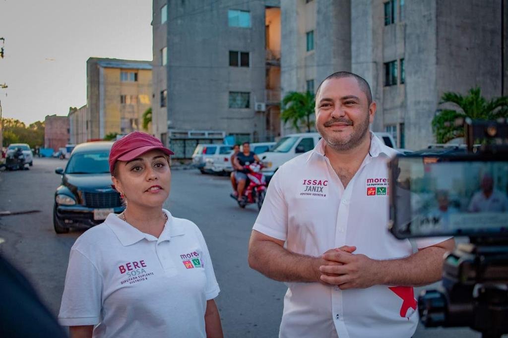 Isaac Janix y Bere Sosa inician campaña con reconocimiento y simpatía de las familias del D-8