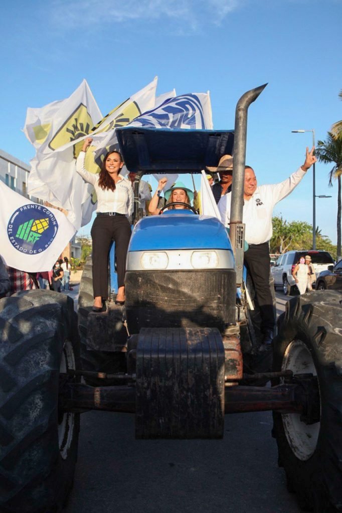 Laura Fernández se compromete a impulsar Chetumal y crear el Seguro Popular Estatal