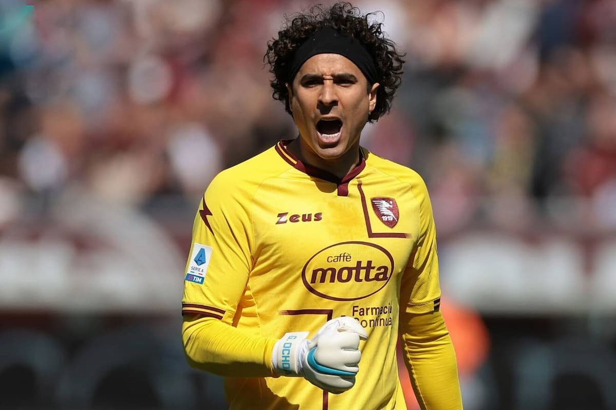 Memo Ochoa Ya Es Considerado Literalmente Un Santo En El Salernitana