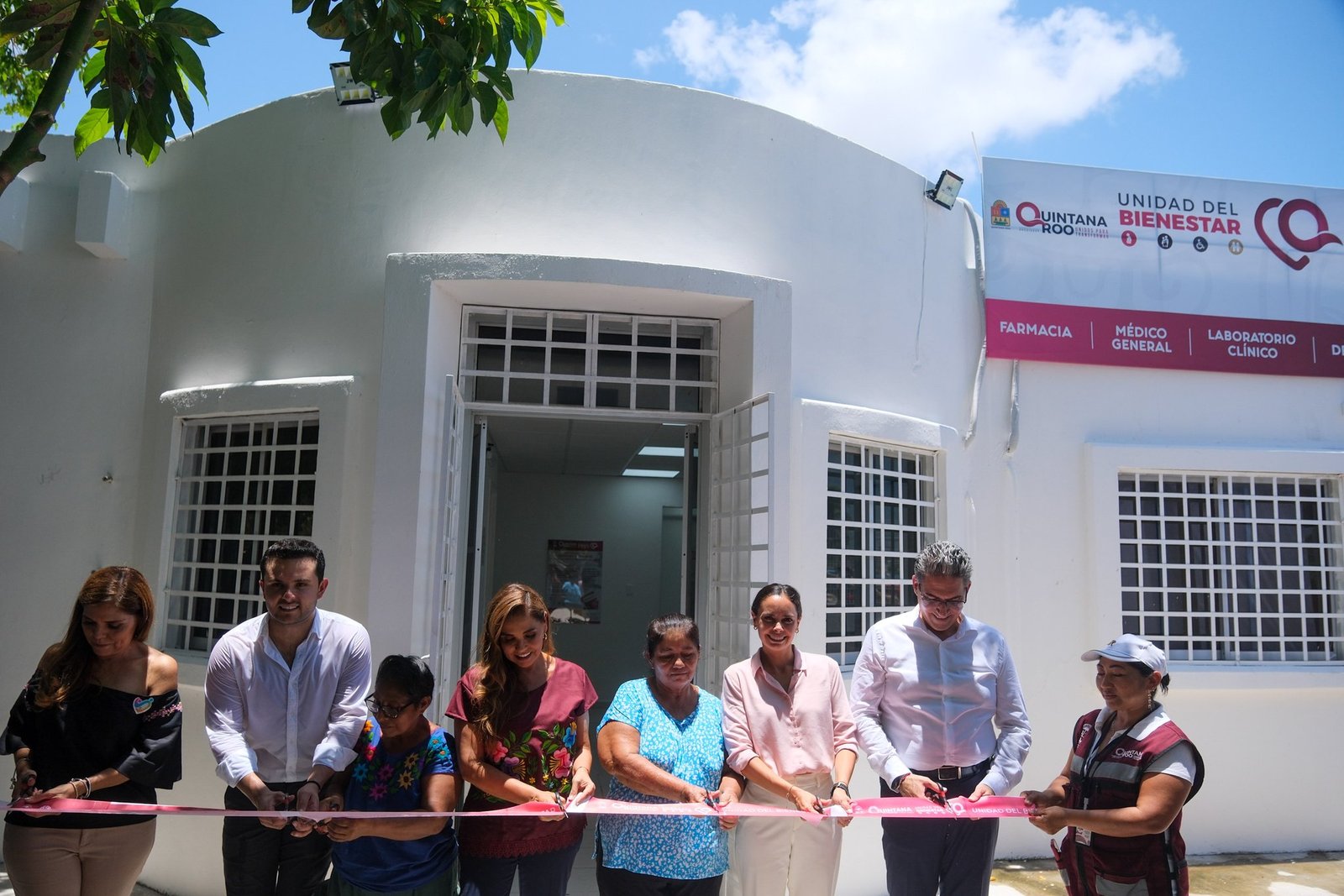 Mara Lezama inaugura la primera Unidad Médica del Bienestar en Cancún