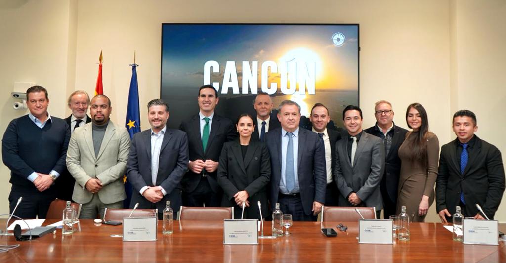 Ana Patricia Peralta gestiona Cumbre de Turismo Sostenible en Cancún con la CEOE