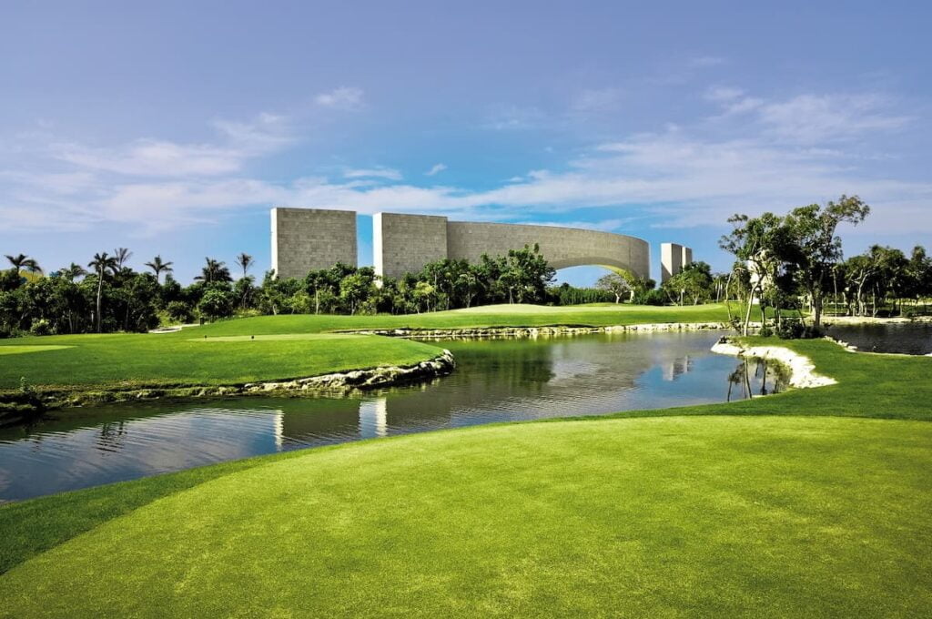 Grupo Piñero - Bahia Principe Residences