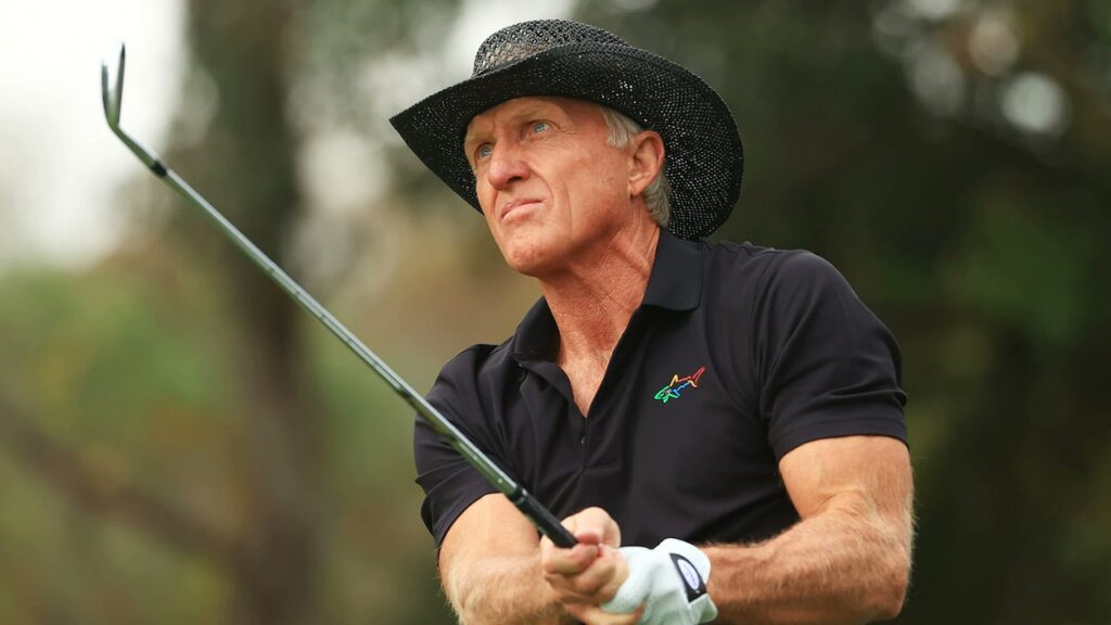 “El Tiburón” Greg Norman, acaba de firmar un acuerdo con la promotora inmobiliaria Tantum, de Jorge Gastélum, para diseñar dos campos de golf clase mundial