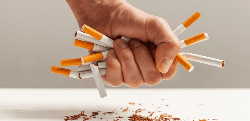 Pese a prohibiciones, tabacaleras seguirán