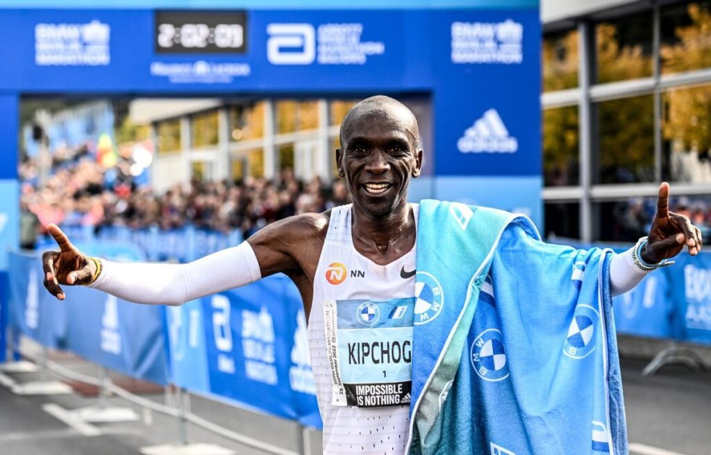 Eliud Kipchoge recibe el reconocimiento Asturias de Deportes