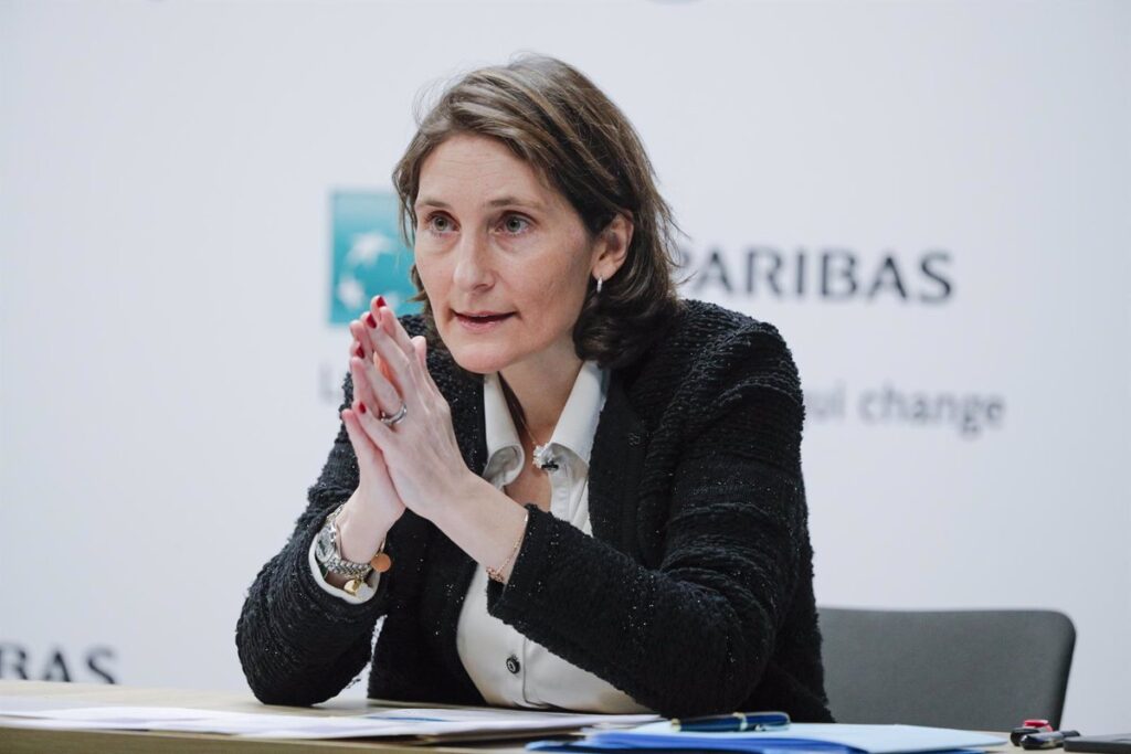 Amélie Oudéa-Castéra ministra de Deportes francesa