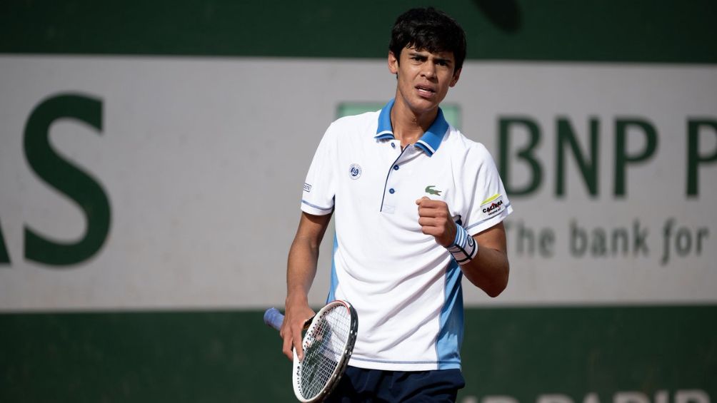 Rodrigo Pacheco se consagra campeón en la categoría de dobles juvenil