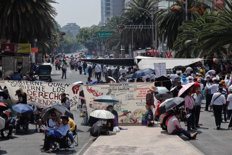 Maestros en paro sobre Reforma
