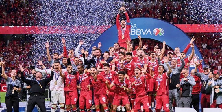 Toluca rompe sequía de 15 años y conquista su undécimo título de Liga MX