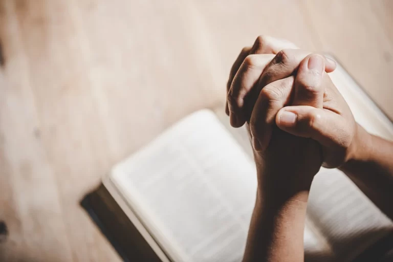 ¿Por qué hay tantas religiones derivadas del cristianismo?