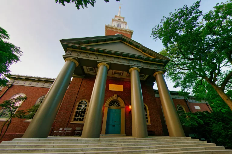 Harvard demanda al Gobierno de Trump para frenar la expulsión de estudiantes internacionales
